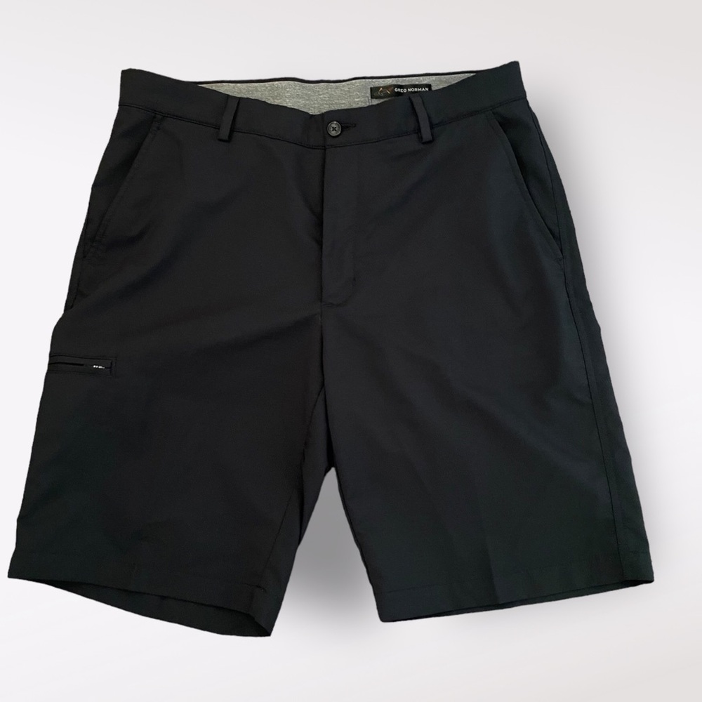 Greg Norman flat front black shorts, size 34